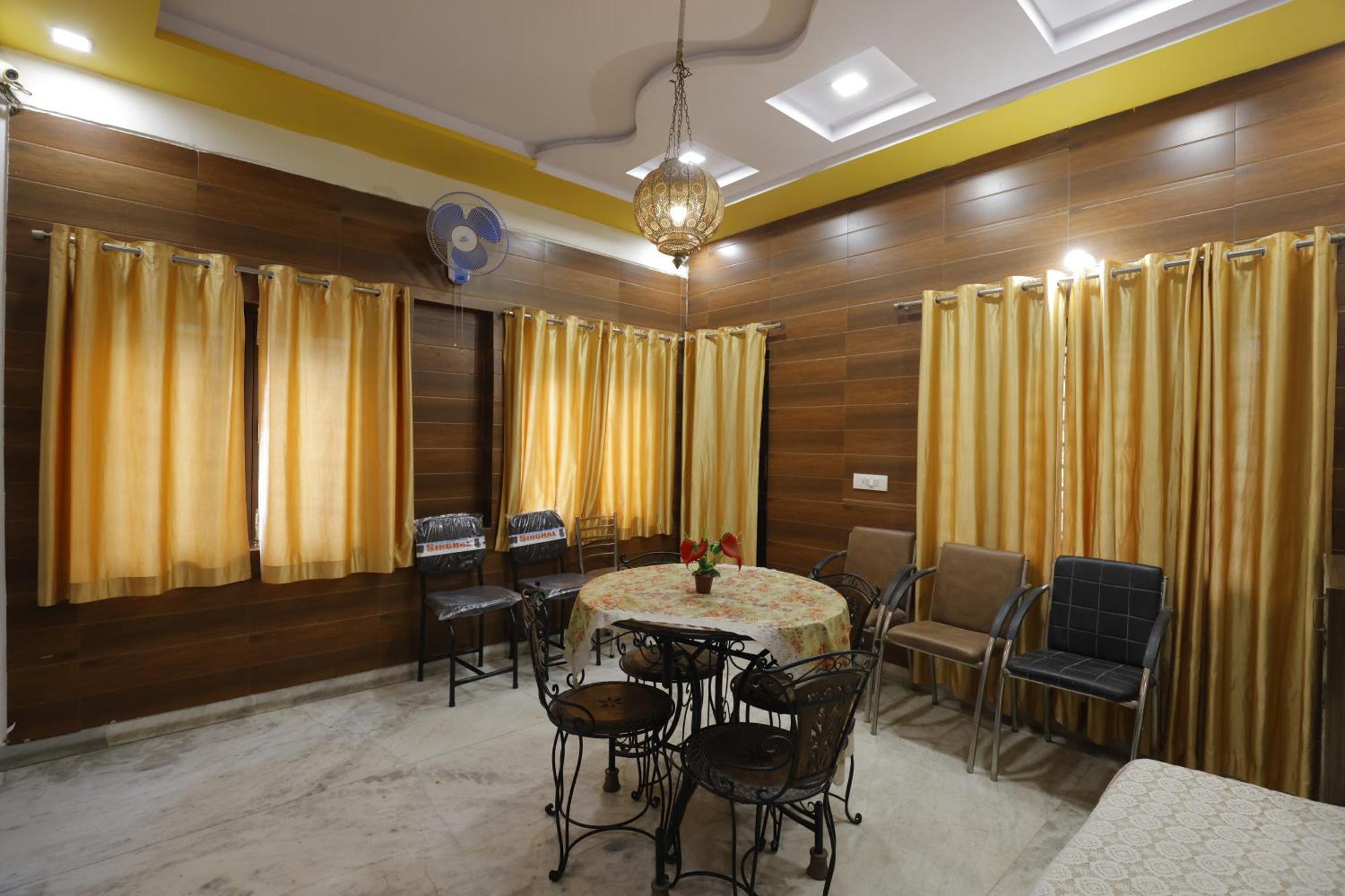 basil inn Agra  Bagian luar foto
